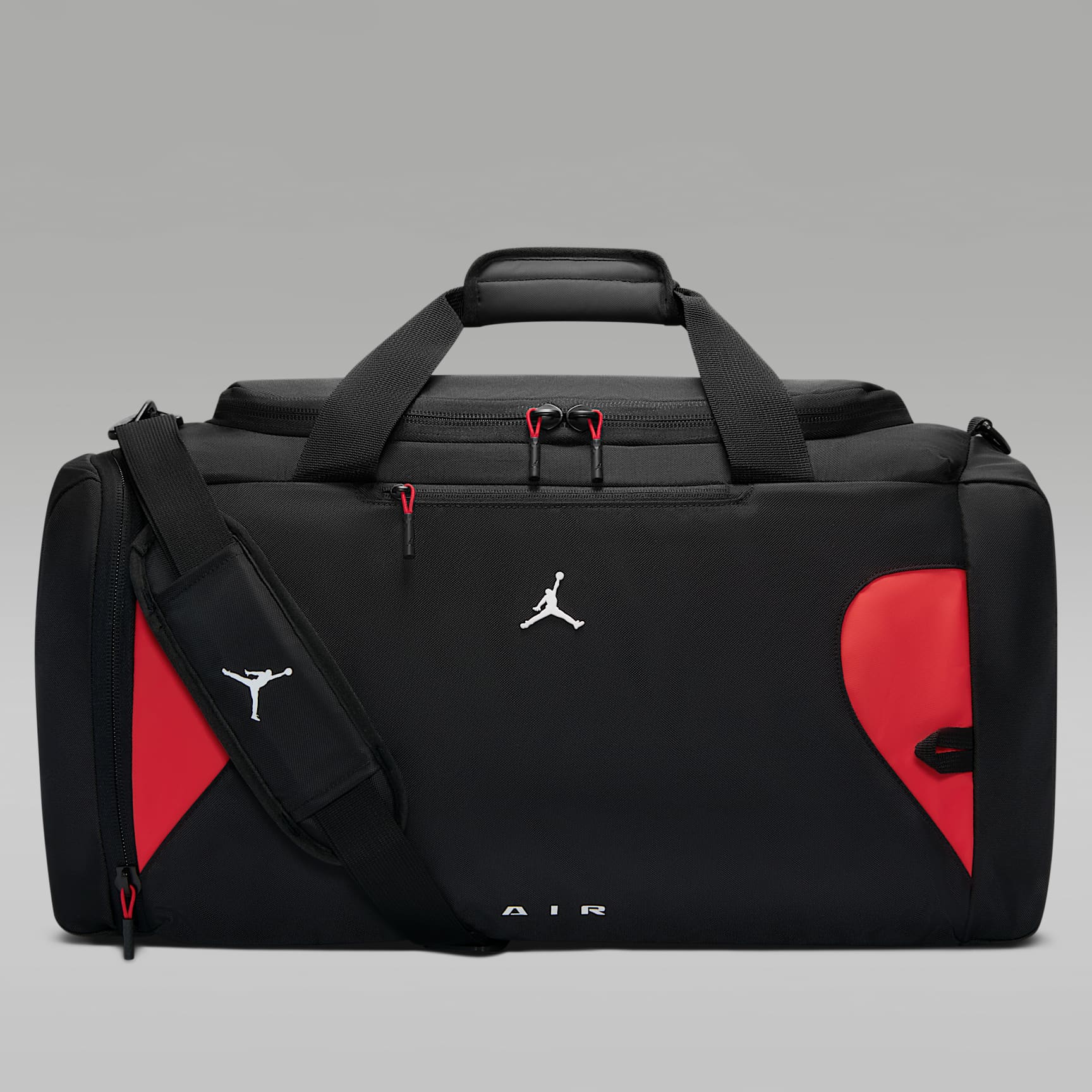 Jordan Duffel (68.8L). Nike SI